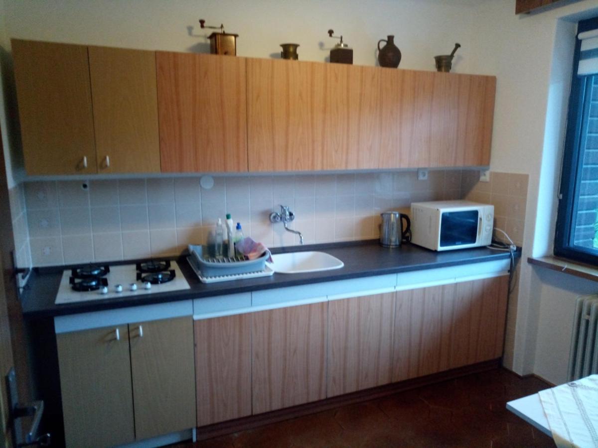 Apartman 6 Km Od Centra Banskej Bystrice Besztercebánya Kültér fotó