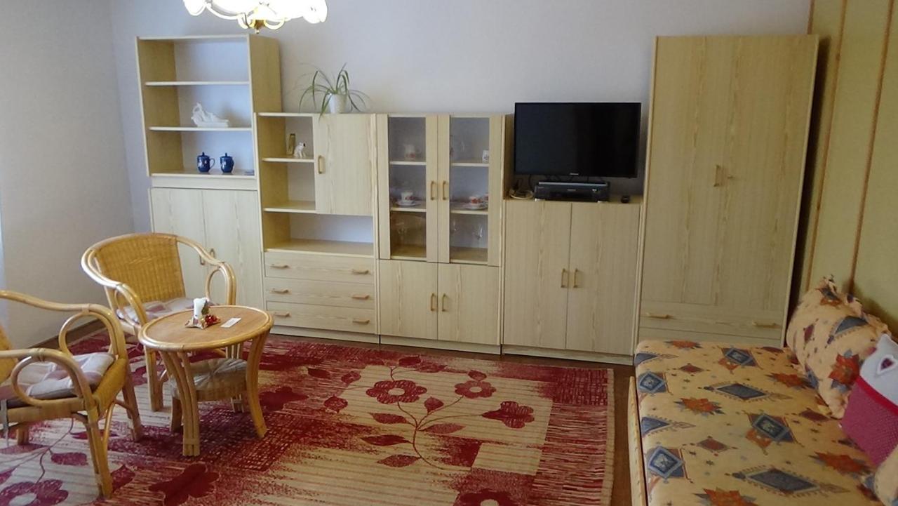 Apartman 6 Km Od Centra Banskej Bystrice Besztercebánya Kültér fotó